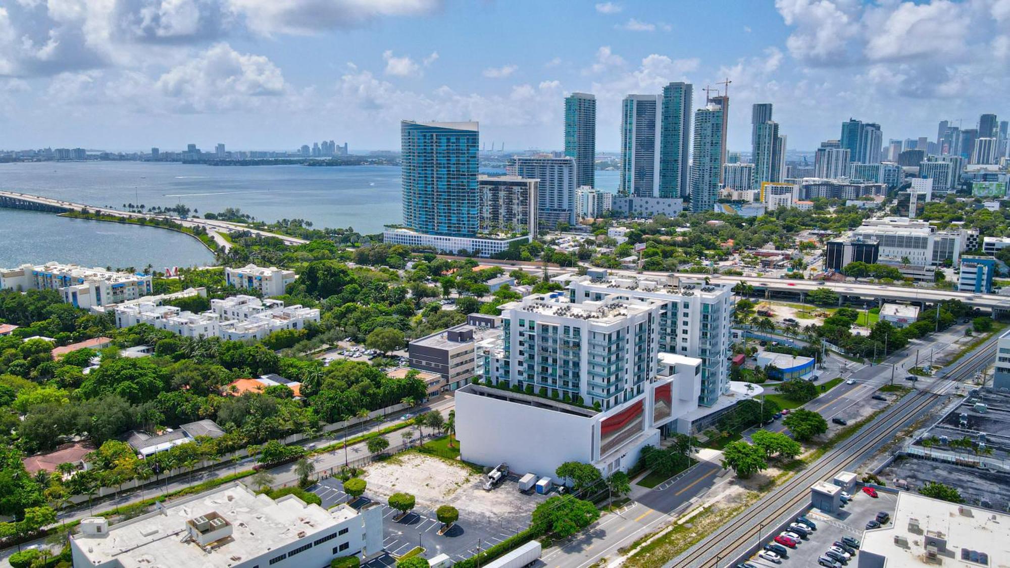 3900-502gj Design District, 2 Bedrooms & 2 Bathrooms Apartment Miami