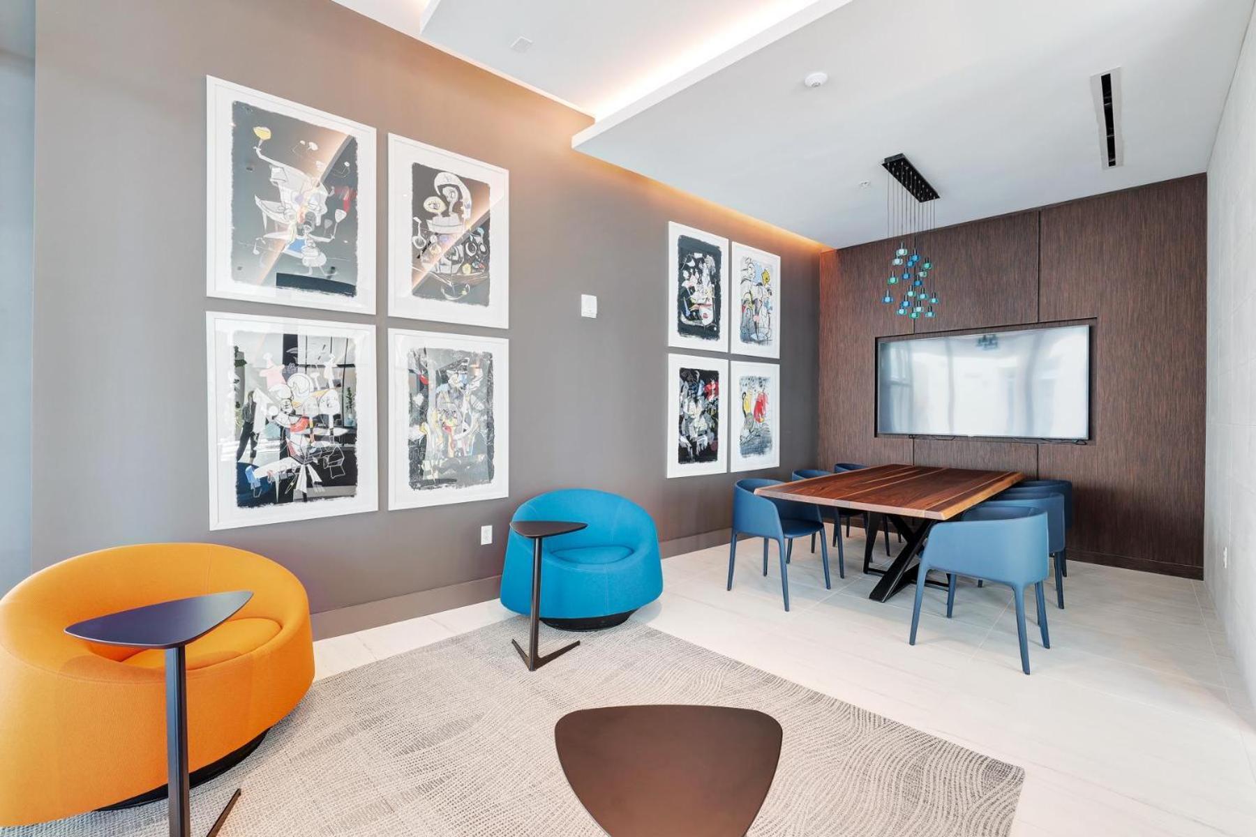 3900-502gj Design District, 2 Bedrooms & 2 Bathrooms *