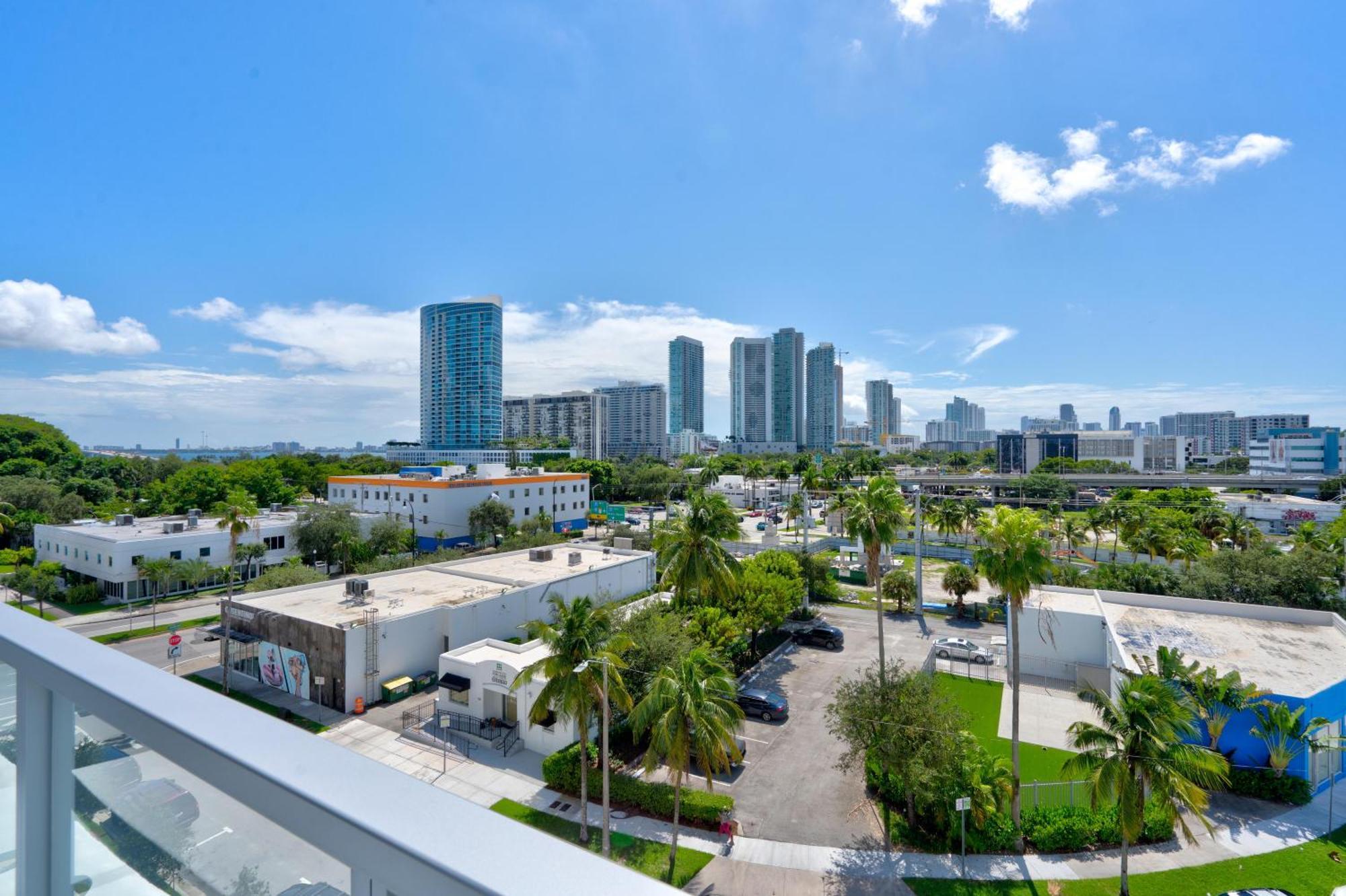 3900-502gj Design District, 2 Bedrooms & 2 Bathrooms * Miami